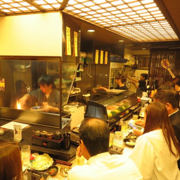 [Corona measures] Ventilation is done regularly.The counter is a special seat where you can enjoy skewers right in front of you!