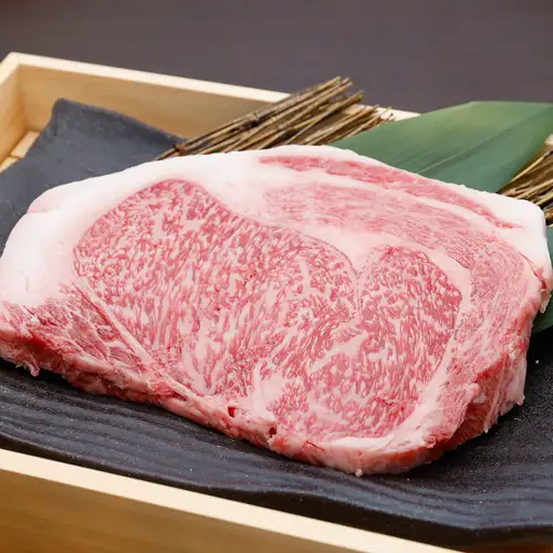 Yonezawa beef rump steak (lean) 100g