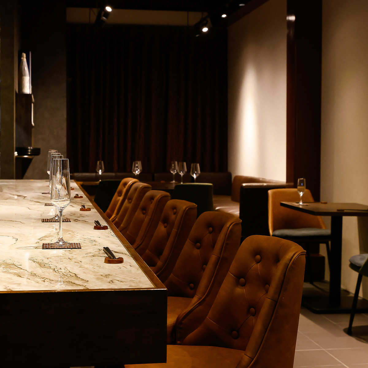 Enjoy a touch of everyday luxury at a lively counter seat.