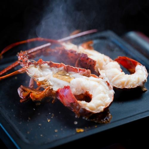 名物料理”伊勢海老のおどり焼”