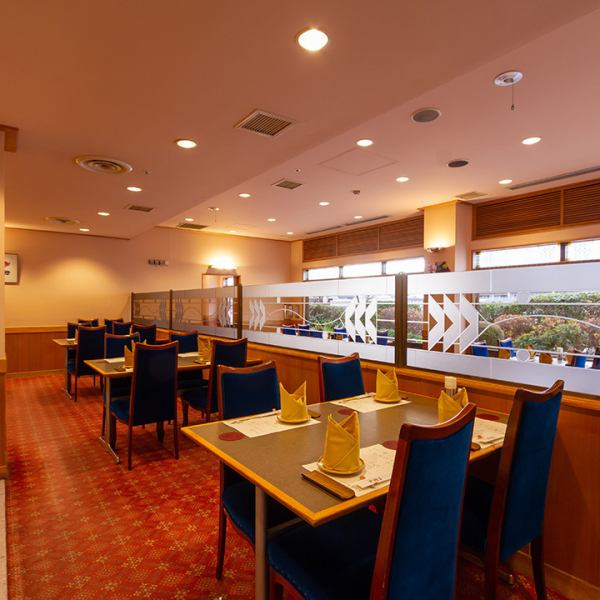 There are also open seats.There is also a location within the mosaic, and there are many customers who come to our store without reservation.We have plenty of courses you can order at the seat on the day, so please feel free to drop in with your family / friends.