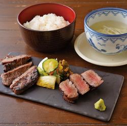 贅沢牛たん味比べ定食