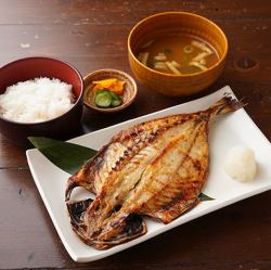 でっかい！とろあじ開き定食