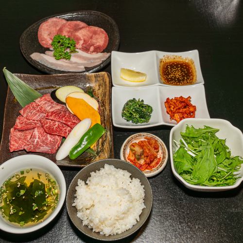 和牛カルビランチ（塩orタレ）