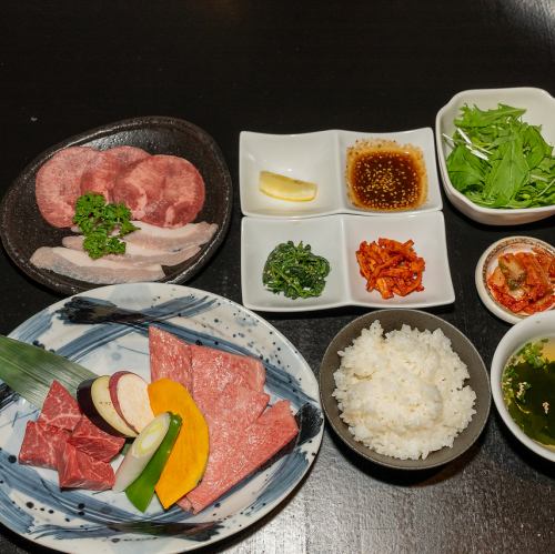 上ロース＆特選リブロース2種盛りランチ（塩orタレ）
