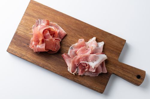 Assorted 2 Kinds of Uncured Ham