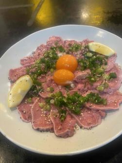 ここでしか味わえない鮮度抜群のホルモン刺し！！