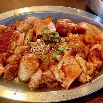 希少部位ホルモンも豊富に取り揃えてます！
