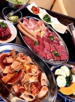 【☆忘年会に☆人気メニュー食べつくしコース】6000円（税込）アルコール飲み放題付き！