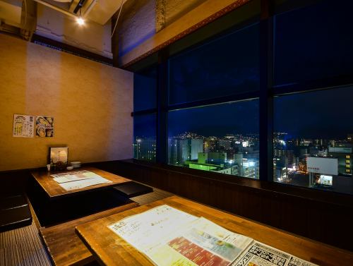 Enjoy Hokkaido ingredients in an open glass-enclosed space!