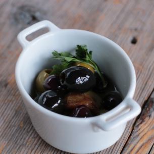 自家製オリーブマリネ