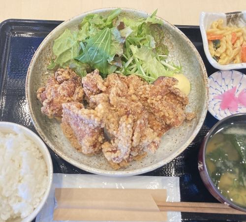 自家製　唐揚げ定食
