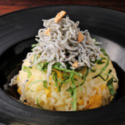 Whitebait fried rice