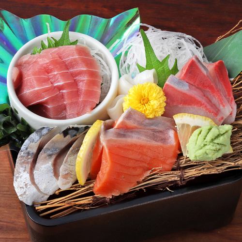 [Carefully selected ingredients] Fresh! We offer 5 types/3 types of assorted sashimi.Drinks are also great value! Draft beer is 490 yen