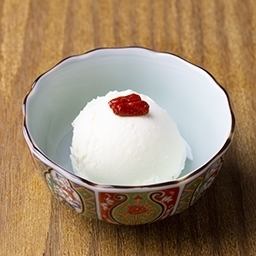 Fushimiya Almond Ice Cream