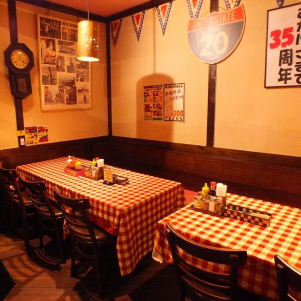 Private room seats with 8 to 12 people are also very popular! There is also a menu for all-you-can-eat holidays and all you can drink as much as you like ♪ You can use it for family, friends and corporate banquets and various uses.