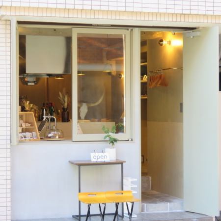 8～10名様の貸切パーティーも可能です！仲のいいご友人、会社の同僚とエンカウンターで美味しい料理とお酒をご堪能ください。