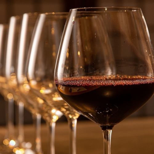 We offer a wide selection of drinks, including wine, whiskey, and cocktails.