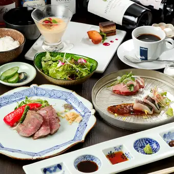 【Lunch】《아~miyabi~》A5 흑모 와규 리브로스 80g, 전채 2종, 디저트 등 전 7품◇5,000엔