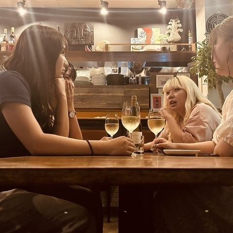 落ち着いた雰囲気の店内で優雅なお時間をお過ごしください♪