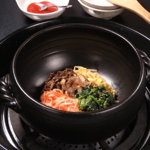 鍋焼きビビンバ