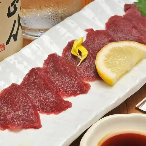 生马肉刺身