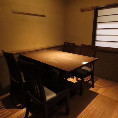 【1階】テーブル4人×1