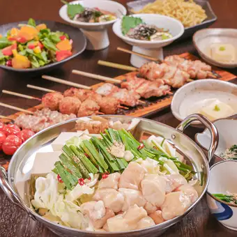 博多もつ鍋コース≪ごまカンパチや焼き鳥、和牛丸腸のもつ鍋等≫110分飲放付き⇒5000円(税込)