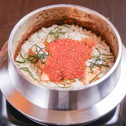 【釜めし】鮭とイクラ