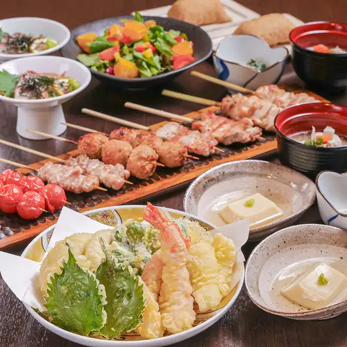 ≪オープン記念コース≫ごまカンパチ、名物焼き鳥、天ぷらなど110分飲放付き5500円⇒4000円(税込)