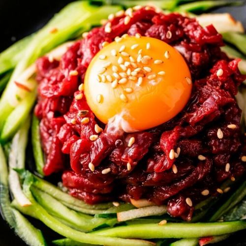 桜ユッケ　(馬肉)