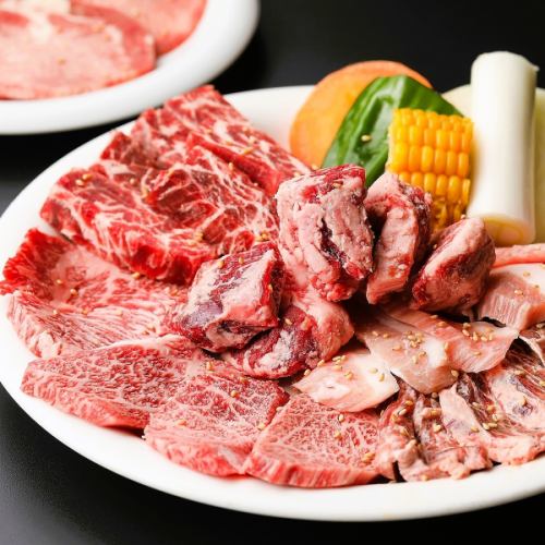 【豪華盛合せ】 (国産牛&厳選牛・お肉500g)  3～4名様向け