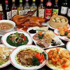 All-you-can-eat 100 kinds of Chinese food!