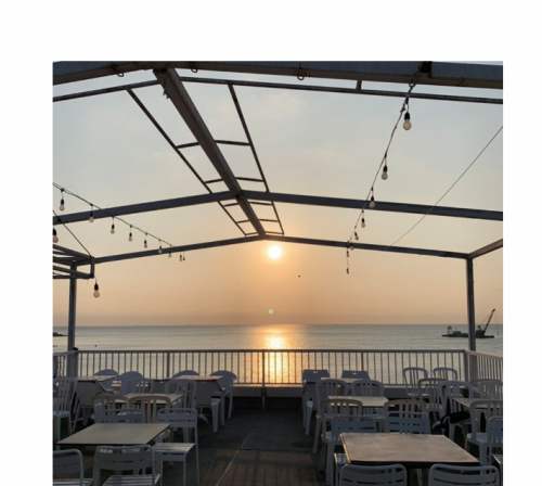 GW・夏季限定!屋上でゆっくりと♪