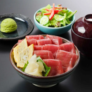本鮪鉄火丼
