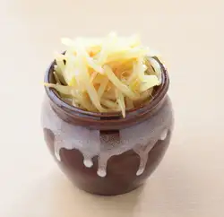 Curry Bean Sprout Pot