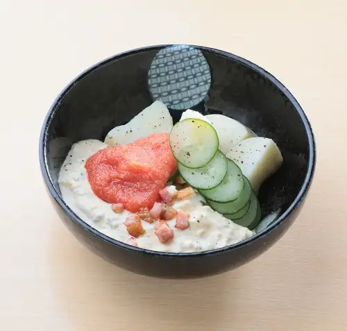 土豆沙拉配明太子（辣鳕鱼子）