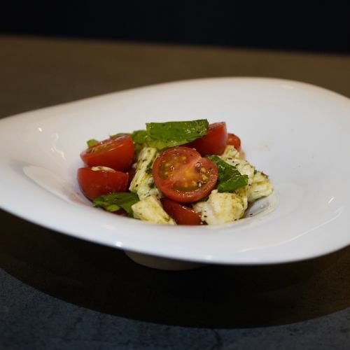 Basil-scented tempting caprese