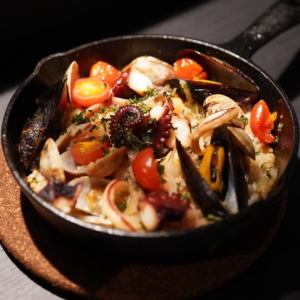 POP! Seafood Paella