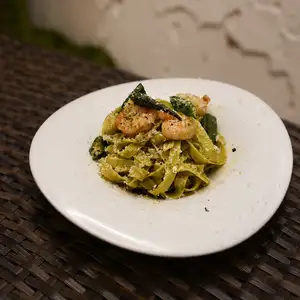 オクラとエビのジェノベーゼパスタ
