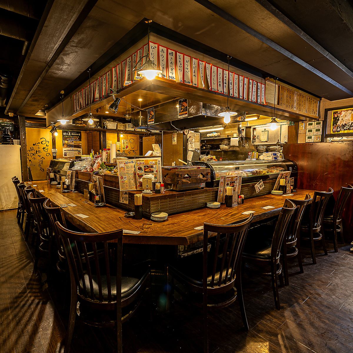 朝4時まで全力営業中！串焼き・海鮮・鍋☆歓送迎会承り中！大宴会もOK!!!!!