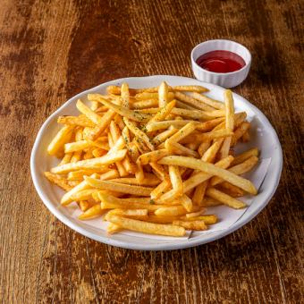 山盛りポテトフライ