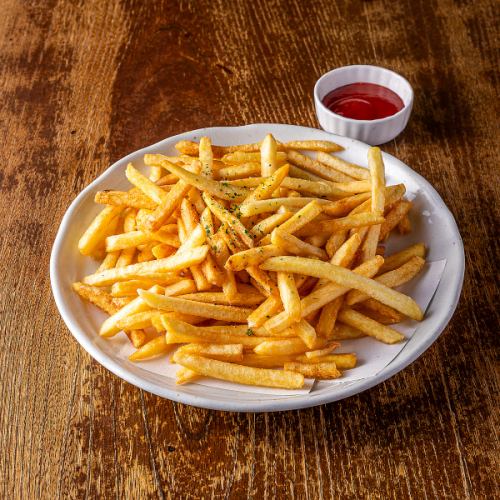 山盛りポテトフライ