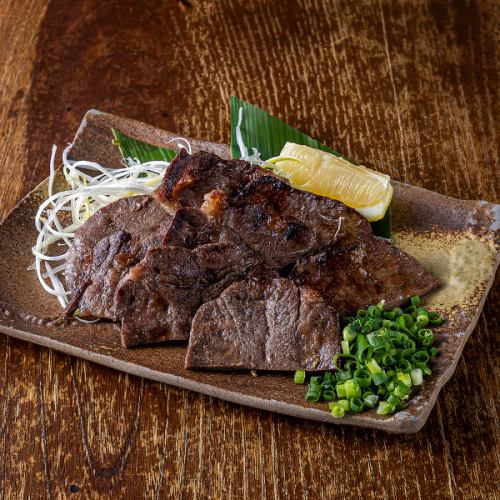 厚切り牛たん/アンガス牛のハラミステーキ