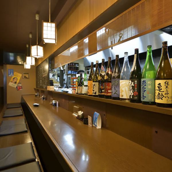 Up to 10 people can easily use the counter seats when drinking for two or for one person.Even though it is a counter, it is a digging type and the seating arrangement is spacious, so you can spend comfortably.It's perfect for enjoying sake with fresh fish sashimi and gems as a side dish! Please come for lunch during a busy lunch break.