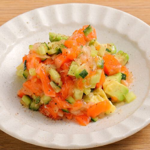 みやぎサーモンとアボカドのタルタル