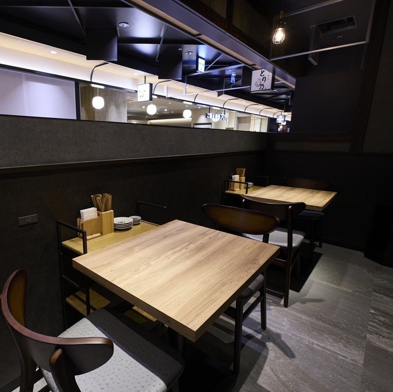 お仕事帰りにもピッタリな店内雰囲気