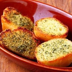 Garlic toast (2 pieces)