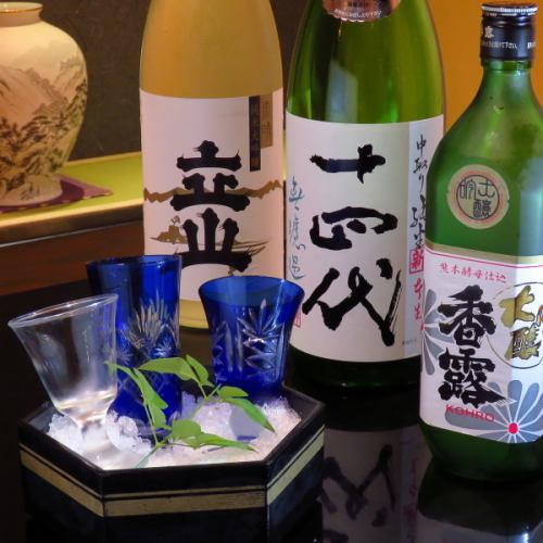 The owner's special sake, ordered from all over the country♪