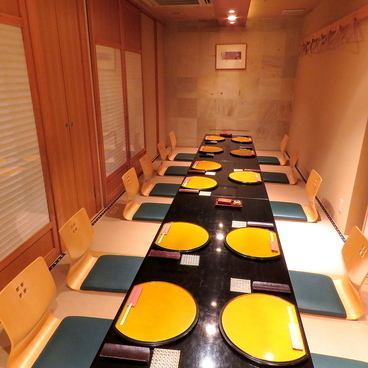 All seats are private rooms! We have private rooms with sunken kotatsu seats that are perfect for parties of 10 or more people.